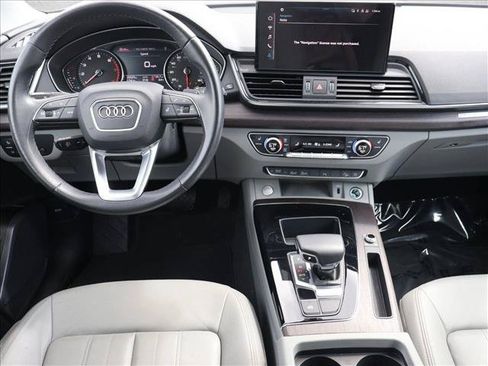 Used 2023 Audi Q5 2.0T Premium w/ Convenience Package AWD/4WD image 21