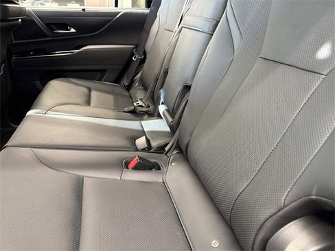 Certified 2025 Lexus LX 600 4WD w/ Appearance Package image 11