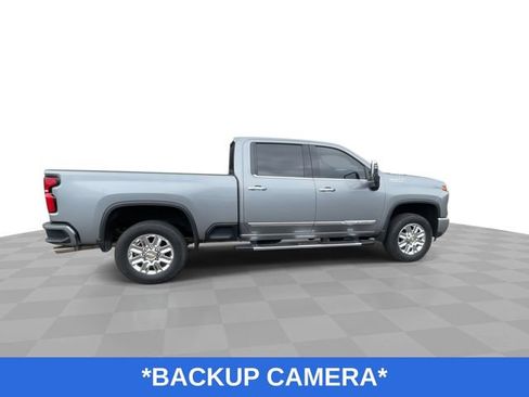 Used 2024 Chevrolet Silverado 2500 High Country w/ Technology Package AWD/4WD image 10