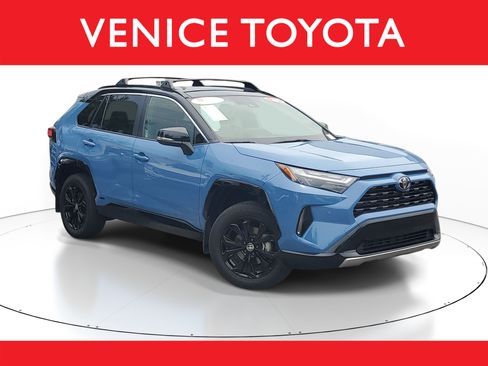 Used 2025 Toyota RAV4 XSE w/ Advanced Technology Package AWD/4WD image 1