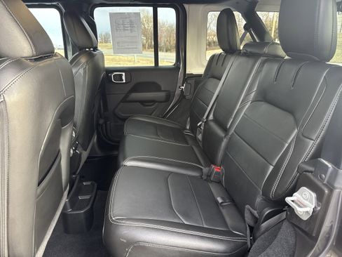 Used 2023 Jeep Wrangler Sahara w/ Cold Weather Group image 6