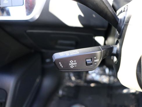 Used 2024 Audi A6 Premium Plus image 45