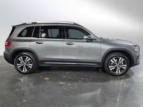 New 2026 Mercedes-Benz GLB 250 4MATIC image 2