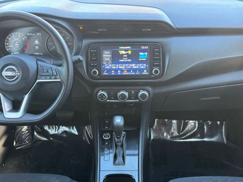 Certified 2024 Nissan Kicks SV image 15