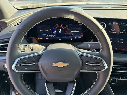 New 2026 Chevrolet Traverse LT w/ LPO, Floor Liner Package AWD/4WD image 25