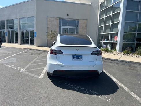 Used 2024 Tesla Model Y Performance AWD/4WD image 6