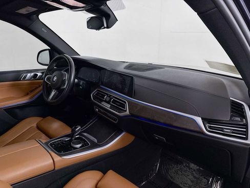 Used 2022 BMW X5 xDrive40i w/ M Sport Package image 28