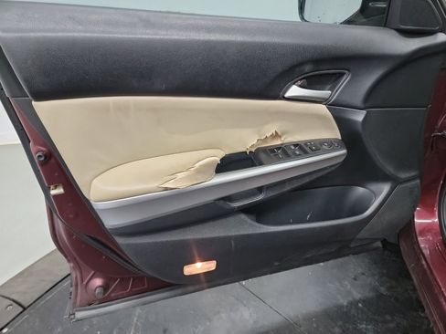 Used 2014 Honda Crosstour EX image 13