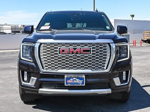 Used 2023 GMC Yukon XL Denali w/ Advanced Technology Package image 2