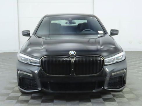 Used 2022 BMW 750i xDrive 750i xDrive w/ Executive Package image 2