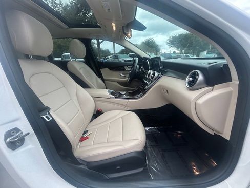 Used 2021 Mercedes-Benz C 300 Sedan image 23