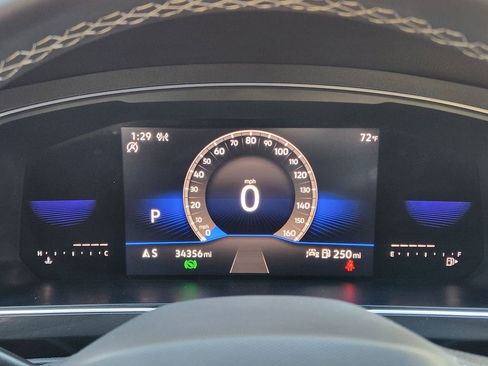 Certified 2023 Volkswagen Tiguan SE image 17