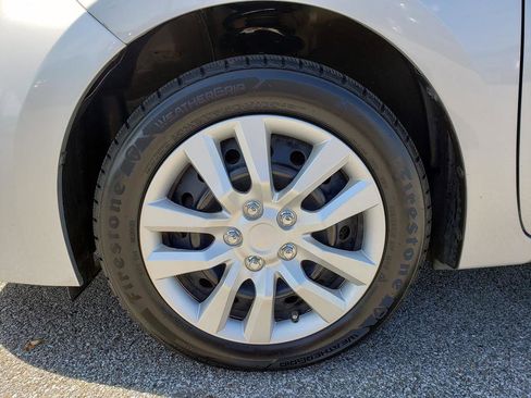 Used 2017 Toyota Corolla LE image 27