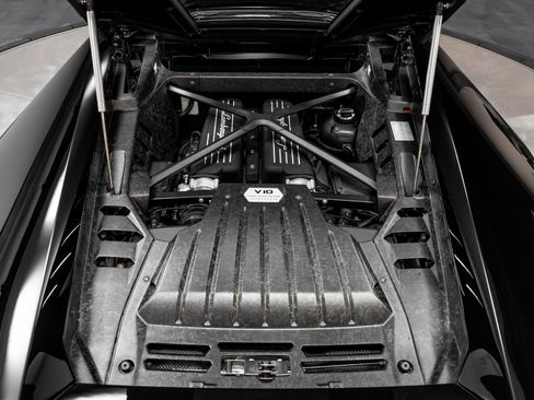 Used 2017 Lamborghini Huracan LP 580-2 image 28