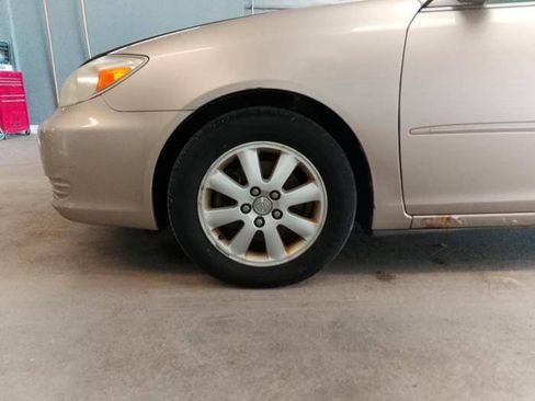 Used 2002 Toyota Camry LE FWD image 11