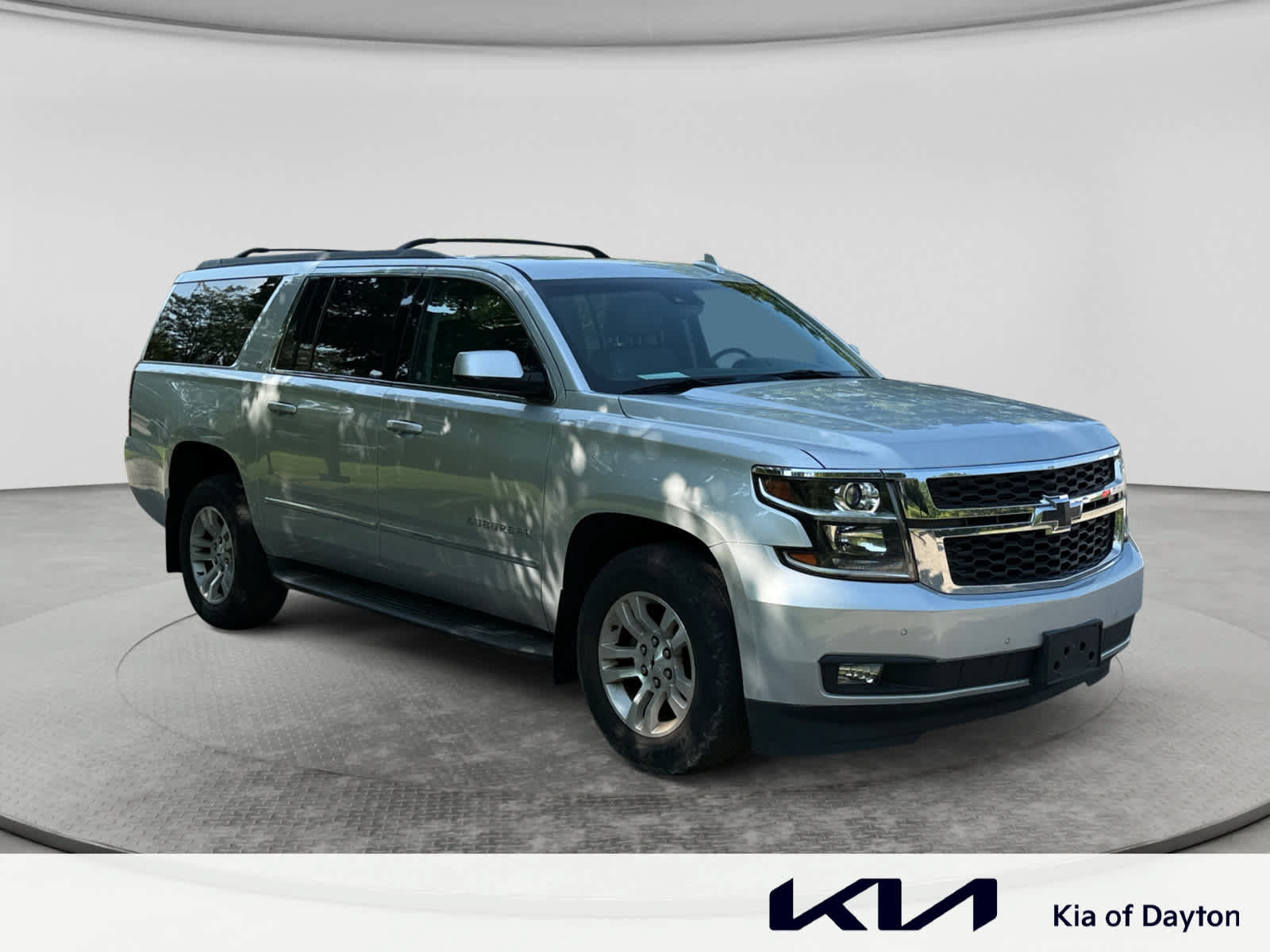 Used 2017 Chevrolet Suburban LT AWD/4WD image 3