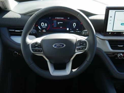New 2026 Ford Explorer Active image 18