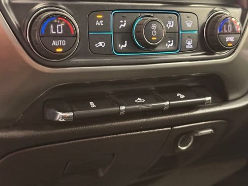 Used 2018 Chevrolet Silverado 1500 LT w/ All Star Edition AWD/4WD image 16