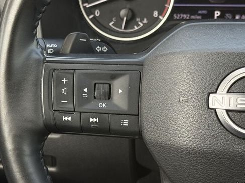 Used 2025 Nissan Rogue SV AWD/4WD image 13