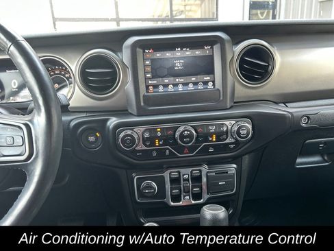 Used 2020 Jeep Gladiator Sport w/ Quick Order Package 24S image 19