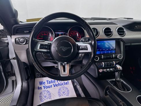 Used 2020 Ford Mustang Premium RWD image 20