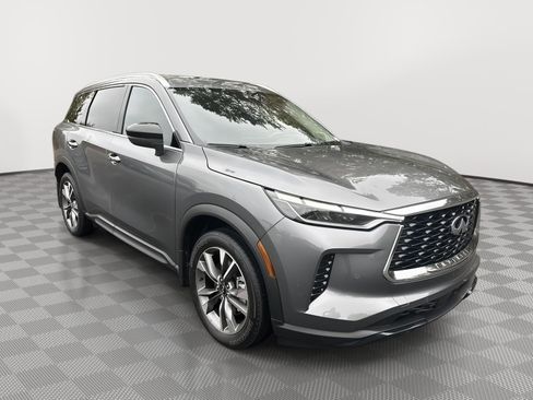 Certified 2025 INFINITI QX60 Luxe image 4