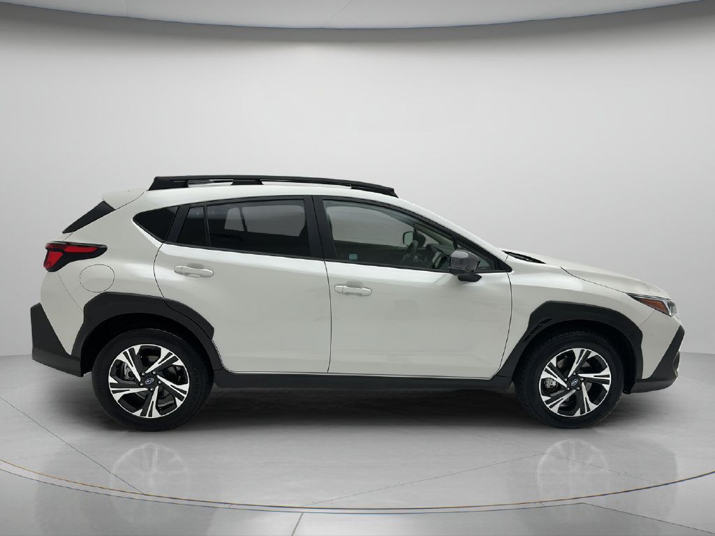 Used 2025 Subaru Crosstrek 2.5i Premium AWD/4WD image 6