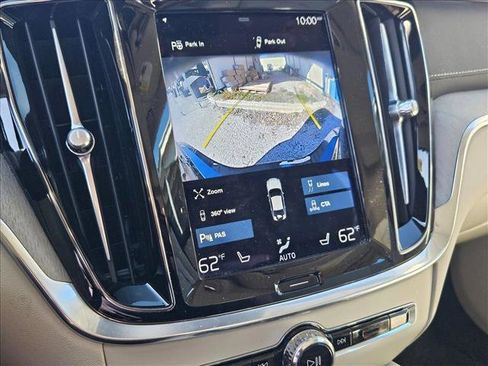 Used 2022 Volvo S60 T8 Inscription w/ Advanced Package image 9