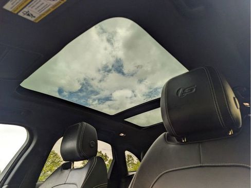Used 2018 Jaguar F-PACE S AWD/4WD image 17