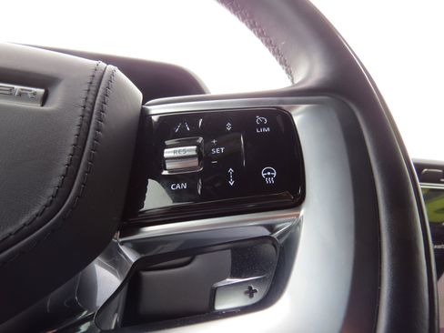 Used 2023 Land Rover Range Rover SE image 22