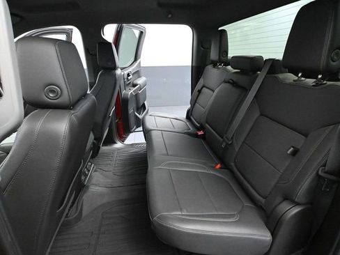 Used 2021 GMC Sierra 1500 SLT image 38
