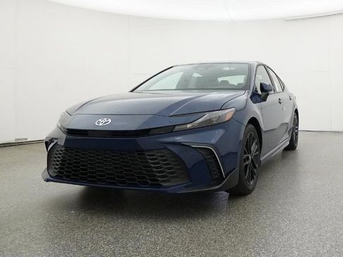 New 2026 Toyota Camry SE image 11