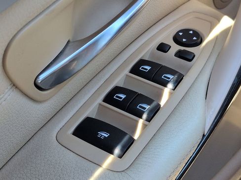 Used 2014 BMW 428i Convertible image 23