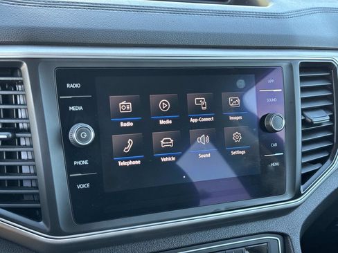 Used 2018 Volkswagen Atlas SE image 13