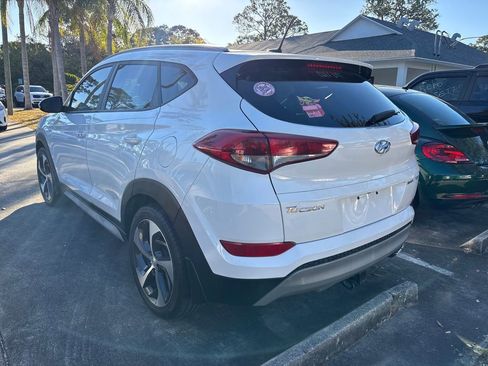 Used 2017 Hyundai Tucson Sport image 4