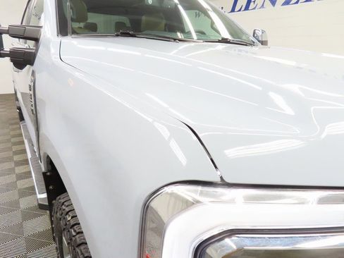 Used 2025 Ford F350 Lariat image 31