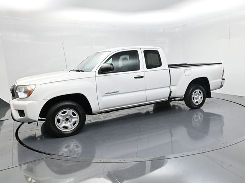 Used 2012 Toyota Tacoma 2WD Access Cab image 4