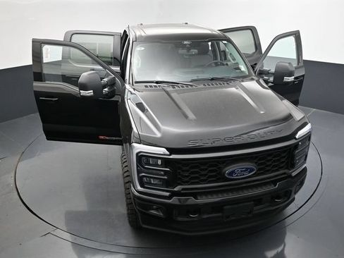 Used 2024 Ford F250 XLT w/ XLT Premium Package AWD/4WD image 44