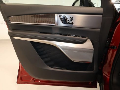 Certified 2026 Cadillac Vistiq Sport w/ LPO, Floor Liner Package AWD/4WD image 21