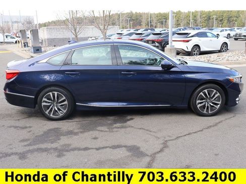 Used 2019 Honda Accord EX image 8