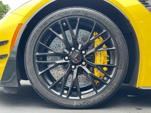 Used 2016 Chevrolet Corvette Z06 w/ Z07 Performance Package RWD image 23