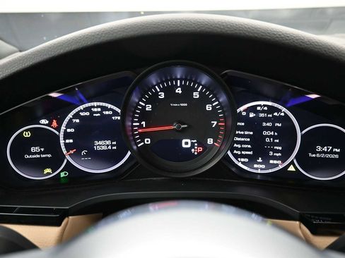 Used 2021 Porsche Cayenne AWD/4WD image 7