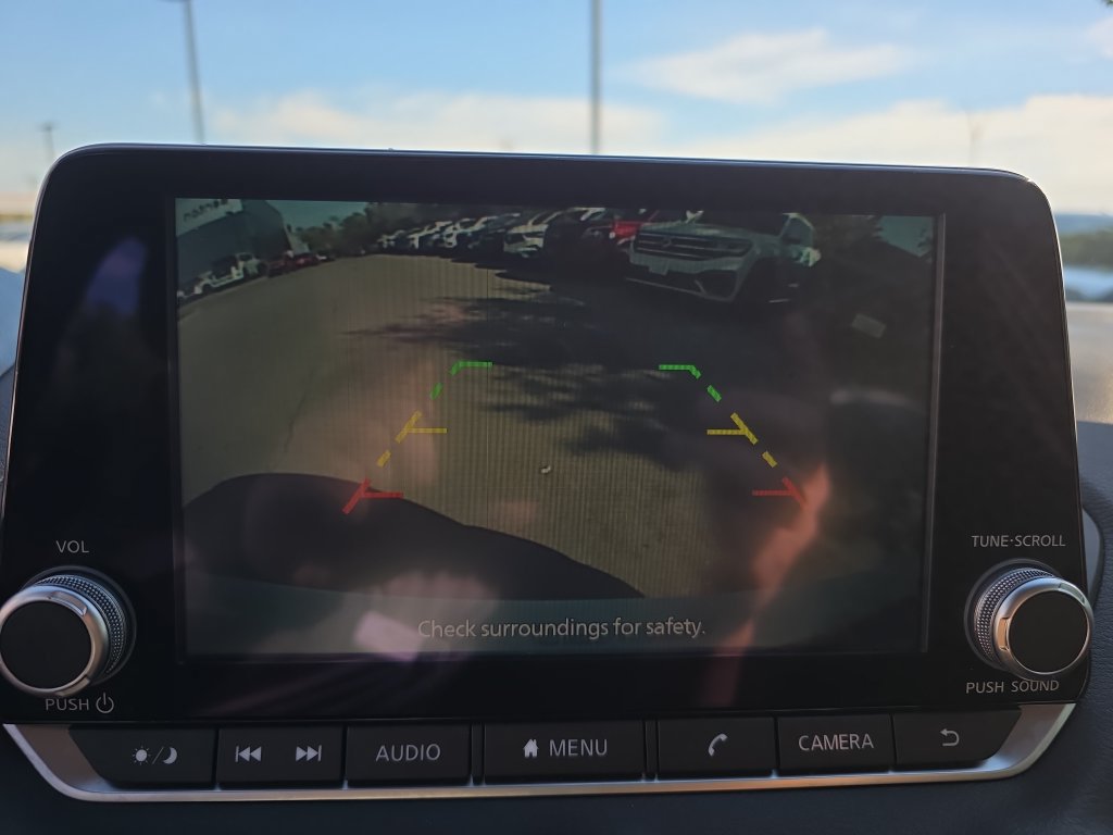 Used 2025 Nissan Sentra SV w/ Trunk Package FWD image 29
