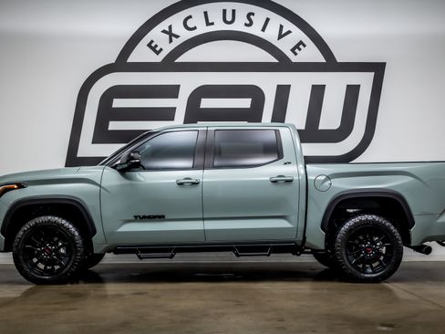 Used 2024 Toyota Tundra SR5 w/ SR5 Premium Package AWD/4WD image 5