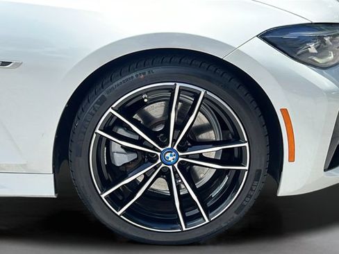 Used 2022 BMW 330e w/ M Sport Package RWD image 25