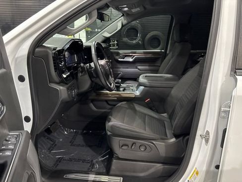 Used 2022 Chevrolet Silverado 1500 LT Trail Boss w/ Protection Package AWD/4WD image 12