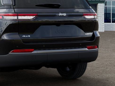 New 2026 Jeep Grand Cherokee Limited w/ Limited Altitude Package AWD/4WD image 15
