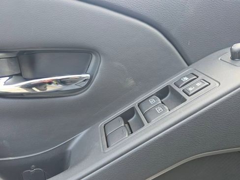 New 2026 Nissan Frontier SV w/ All-Weather Content Package image 25