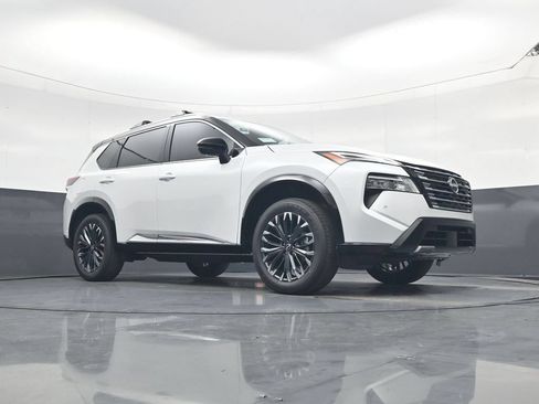 New 2026 Nissan Rogue Platinum w/ Platinum Premium Package AWD/4WD image 12