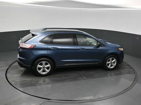Used 2018 Ford Edge SE image 19